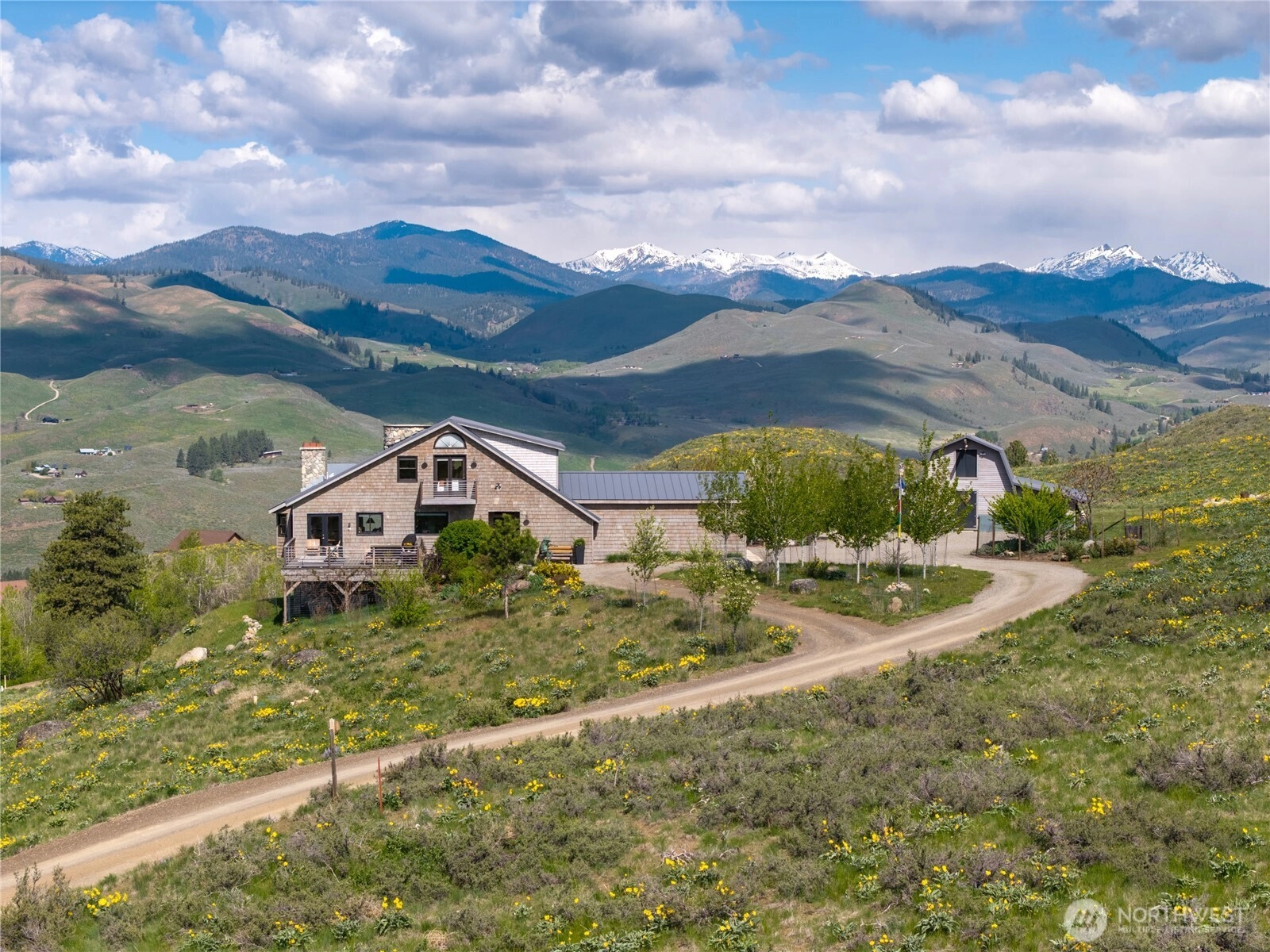 8 Deer Trails Way Winthrop WA 98862