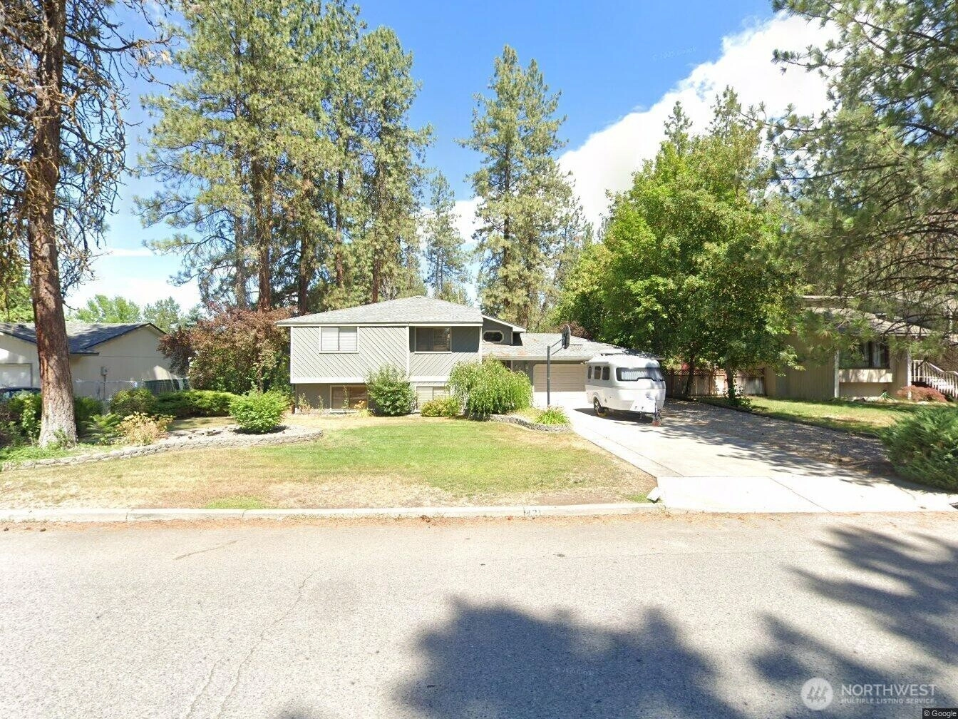 421 E Glencrest Dr Spokane WA 99208