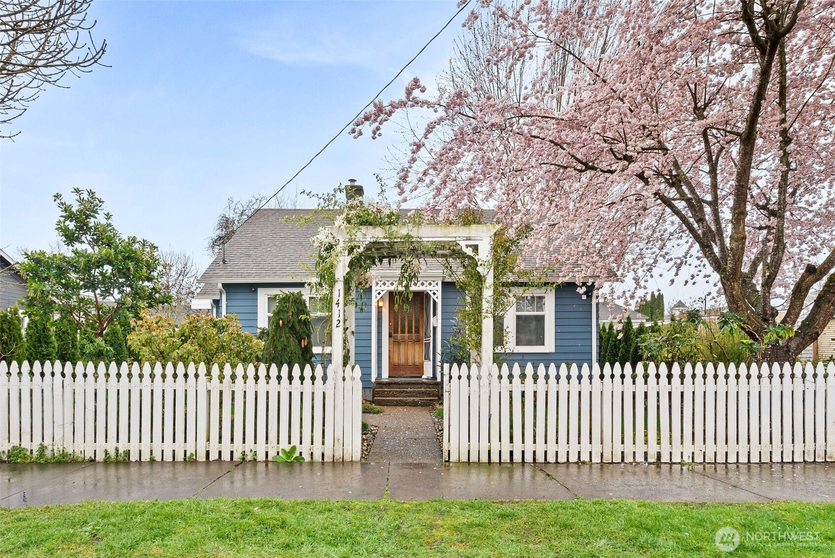 1412 Everett St Sumner WA 98390