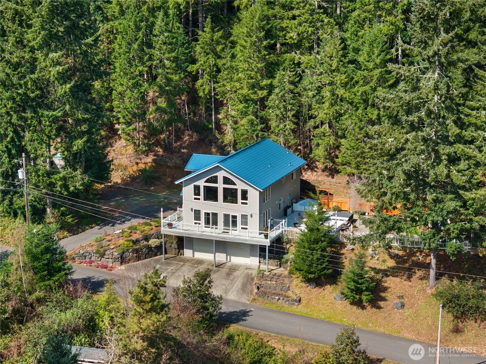 100 NE Alta Vista Dr Unit  Belfair WA 98528