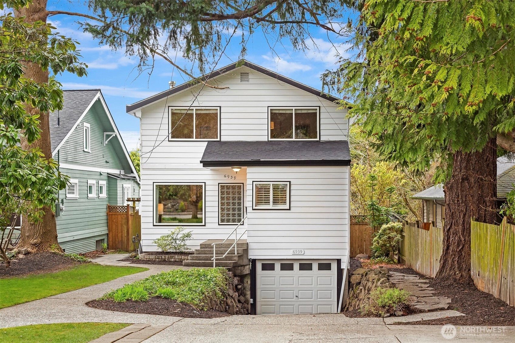 6939 Fauntleroy Way SW Seattle WA 98136