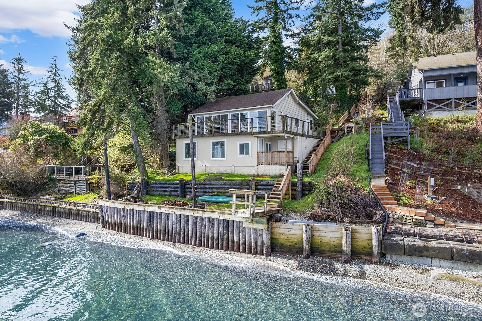 8032 SW Hawthorne Ln Vashon WA 98070
