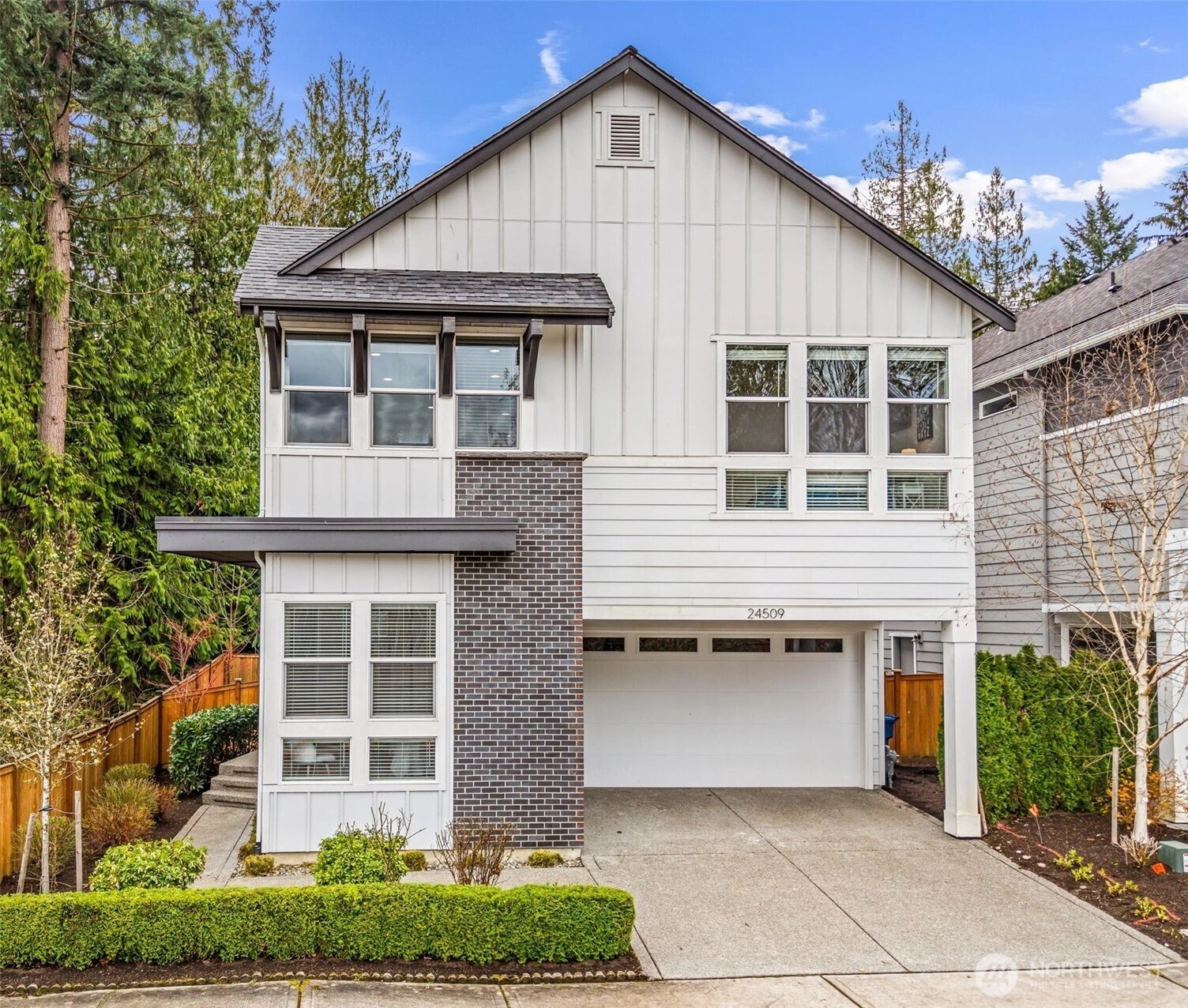 24509 NE 13th Pl Unit  Sammamish WA 98074