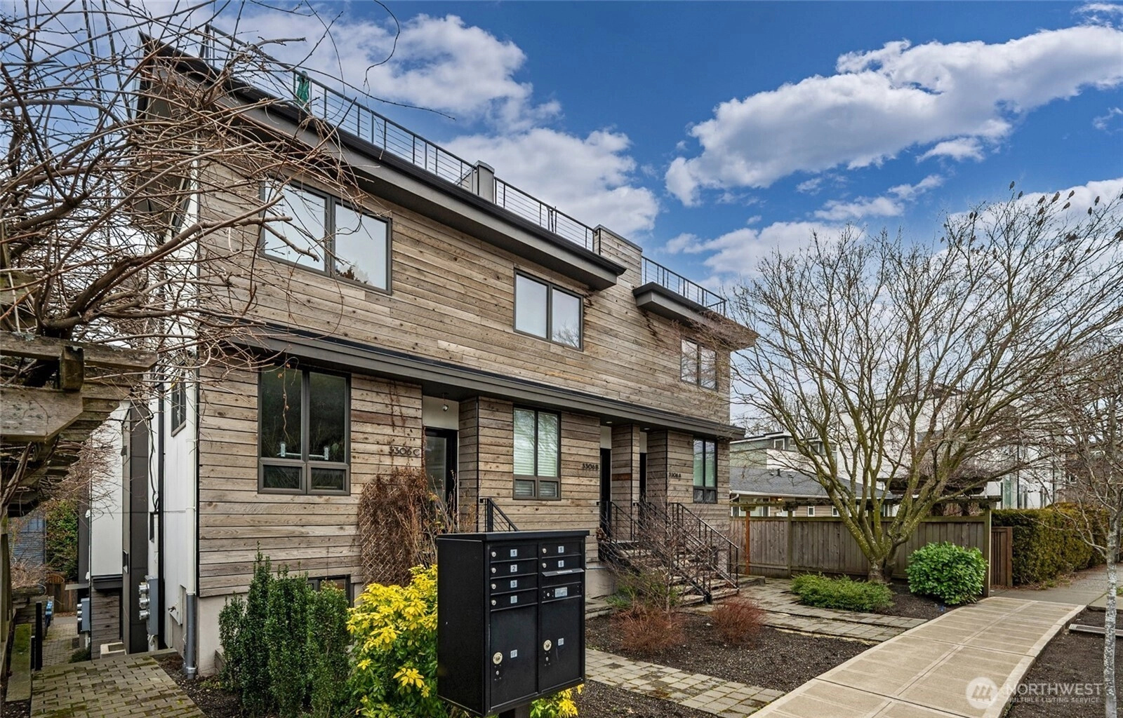 3310 W Government Way Unit A Unit A Seattle WA 98199