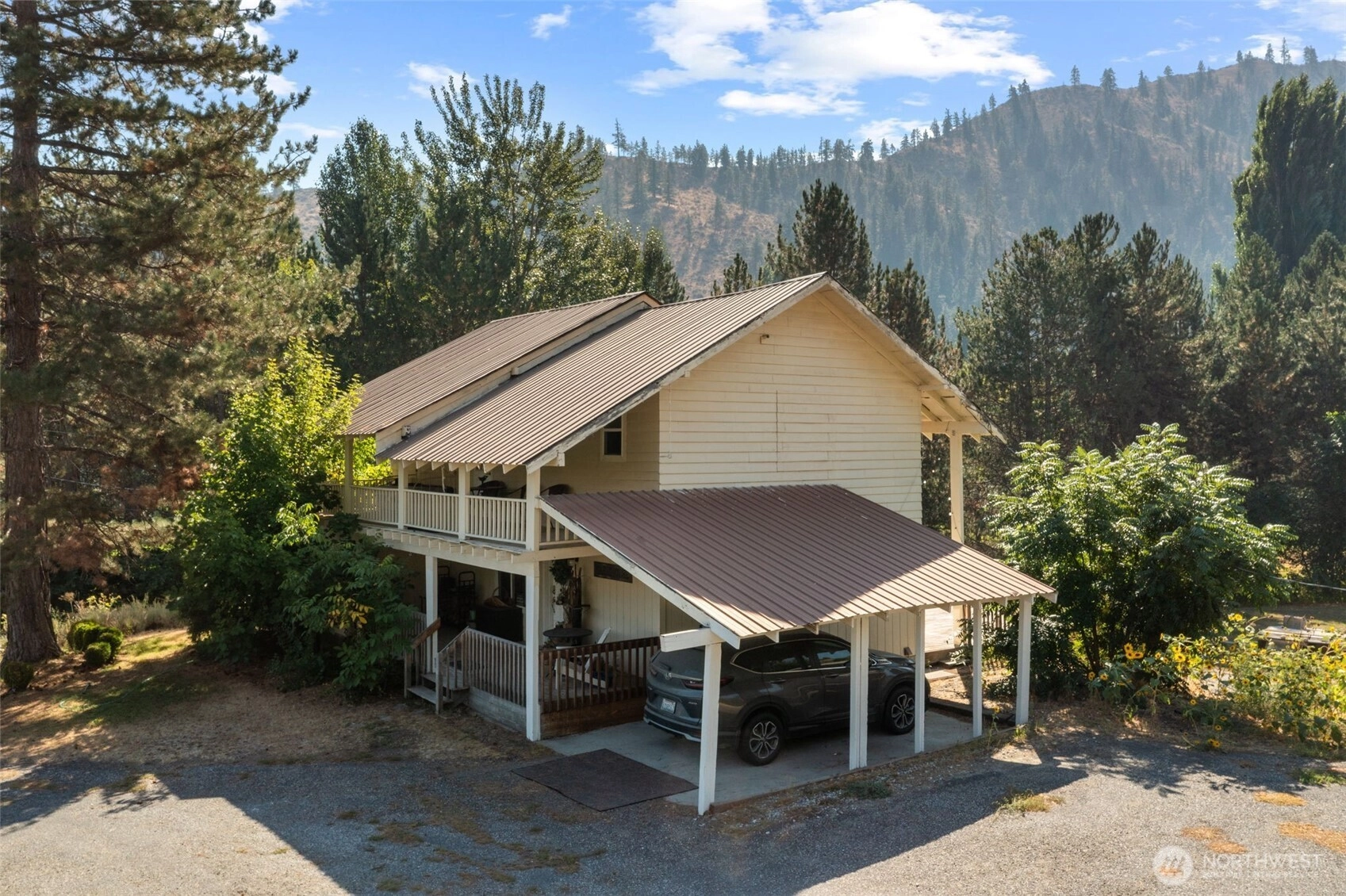 5177 Woodring Canyon Rd Cashmere WA 98815