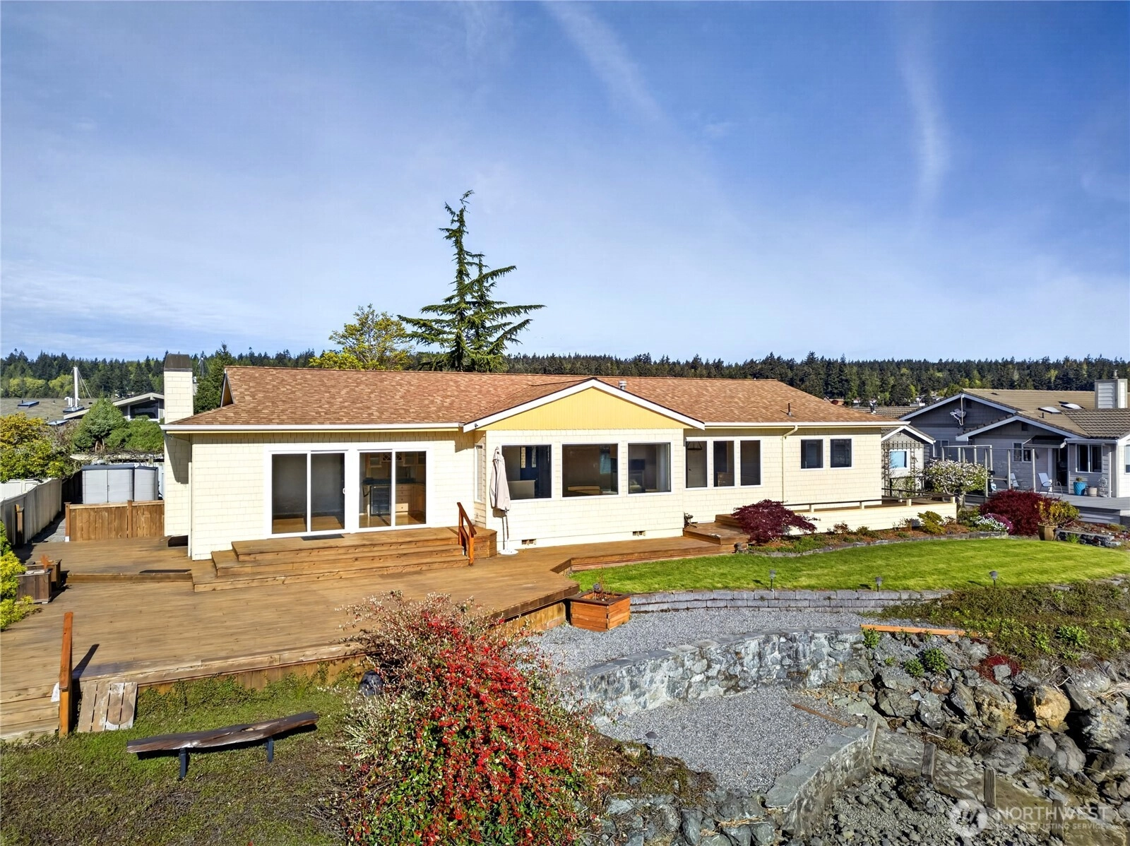 811 Shoshone Dr Unit  La Conner WA 98257