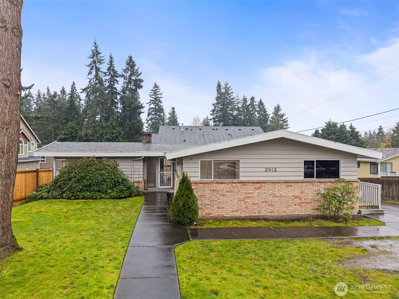 2612 204th St SW Lynnwood WA 98036