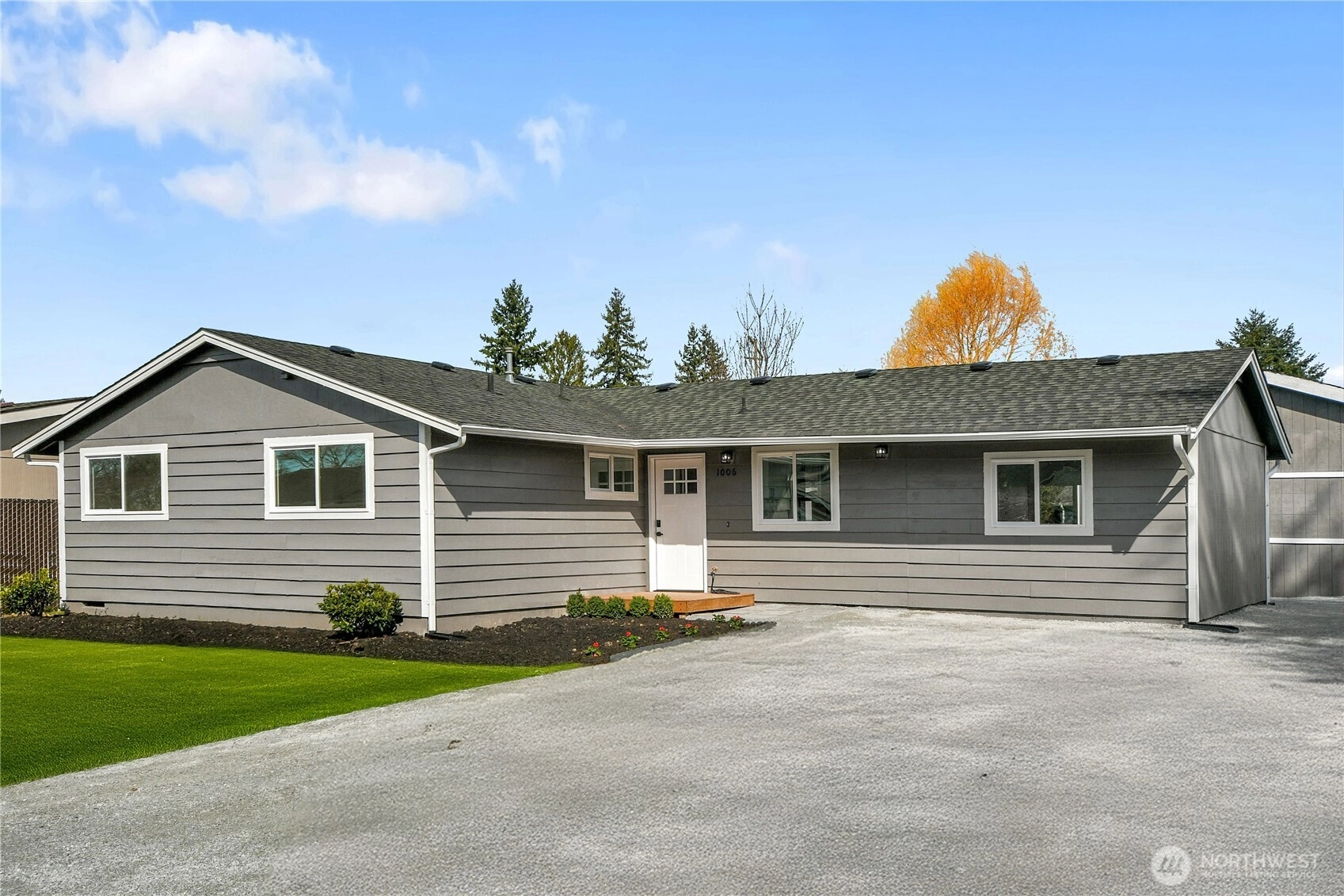 1006 Fidalgo St Sedro Woolley WA 98284