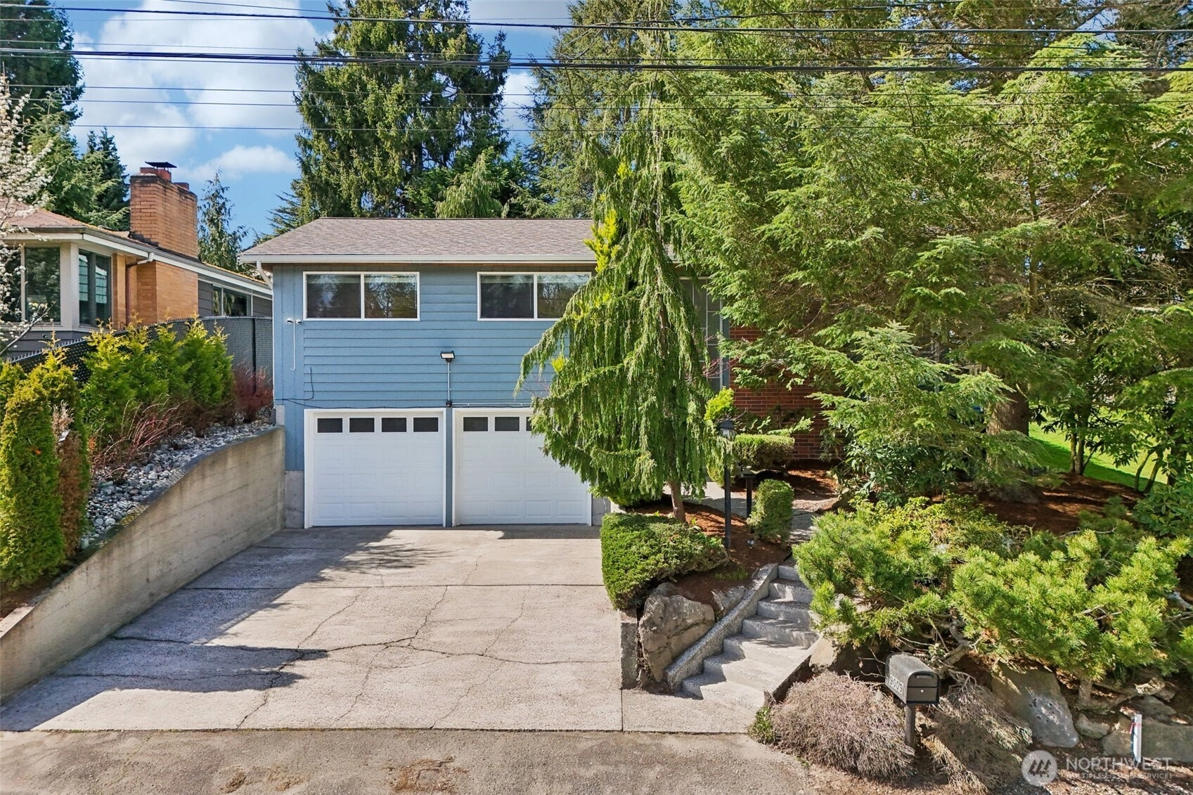 9009 30th Ave NW Seattle WA 98117