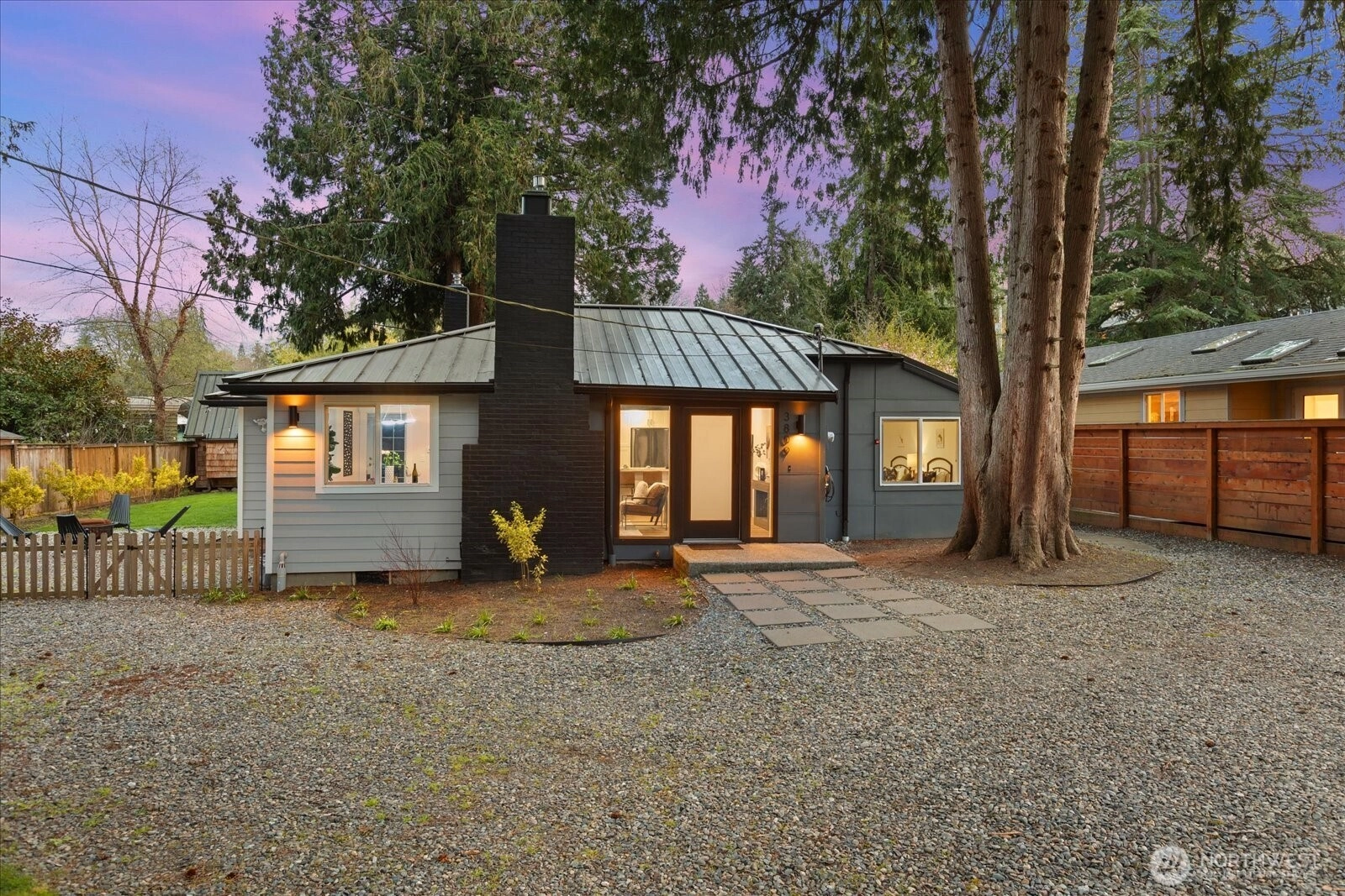 3809 NE 105th St Unit  Seattle WA 98125