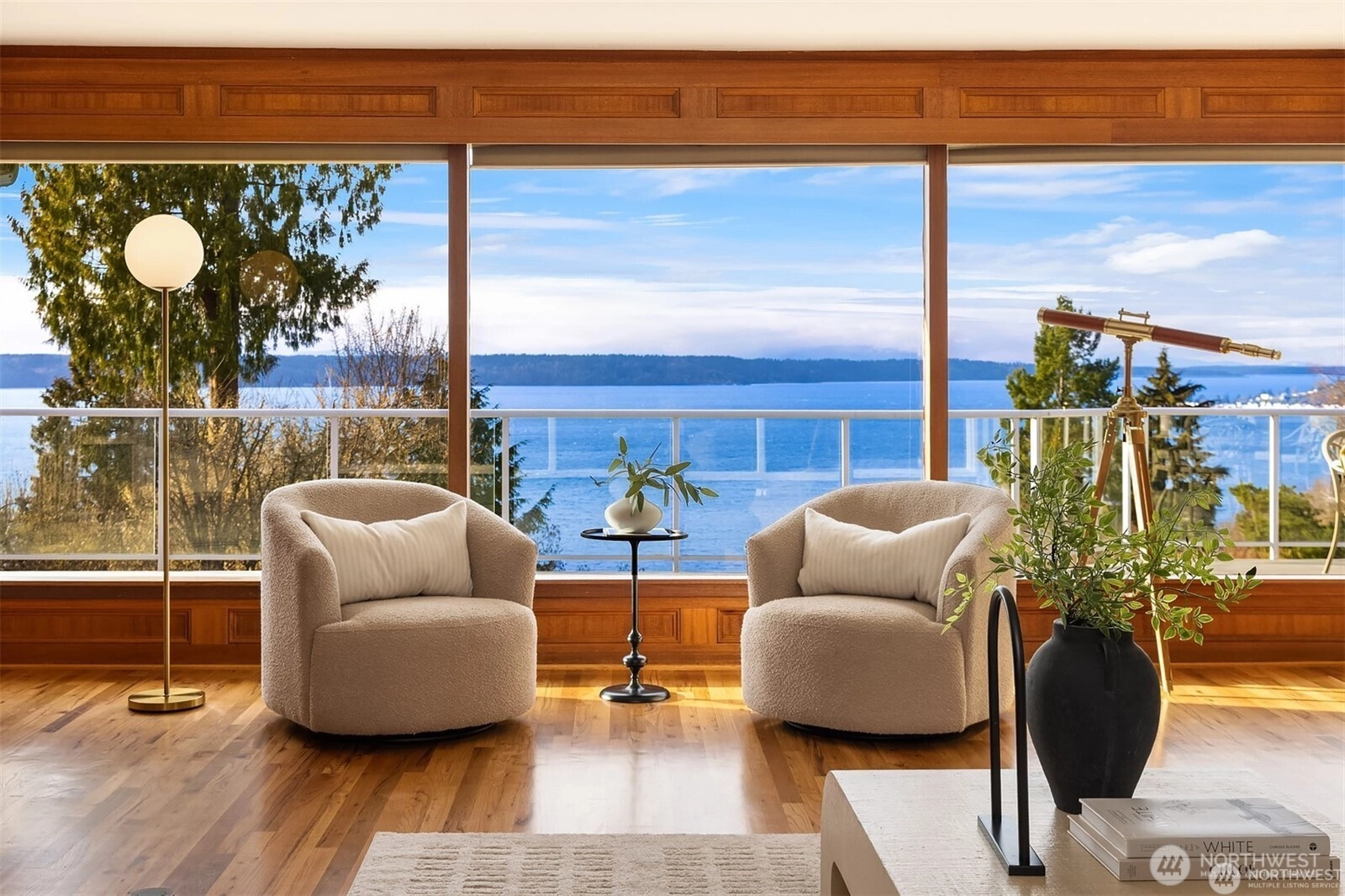 727 SW 199th Pl Unit  Normandy Park WA 98166