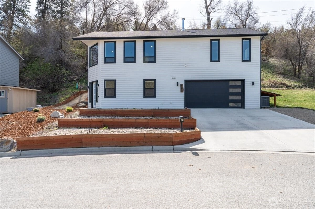 103 Hassan St Cashmere WA 98815