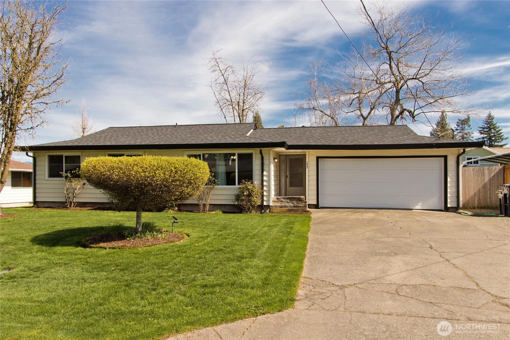 1867 Clovercrest St Enumclaw WA 98022