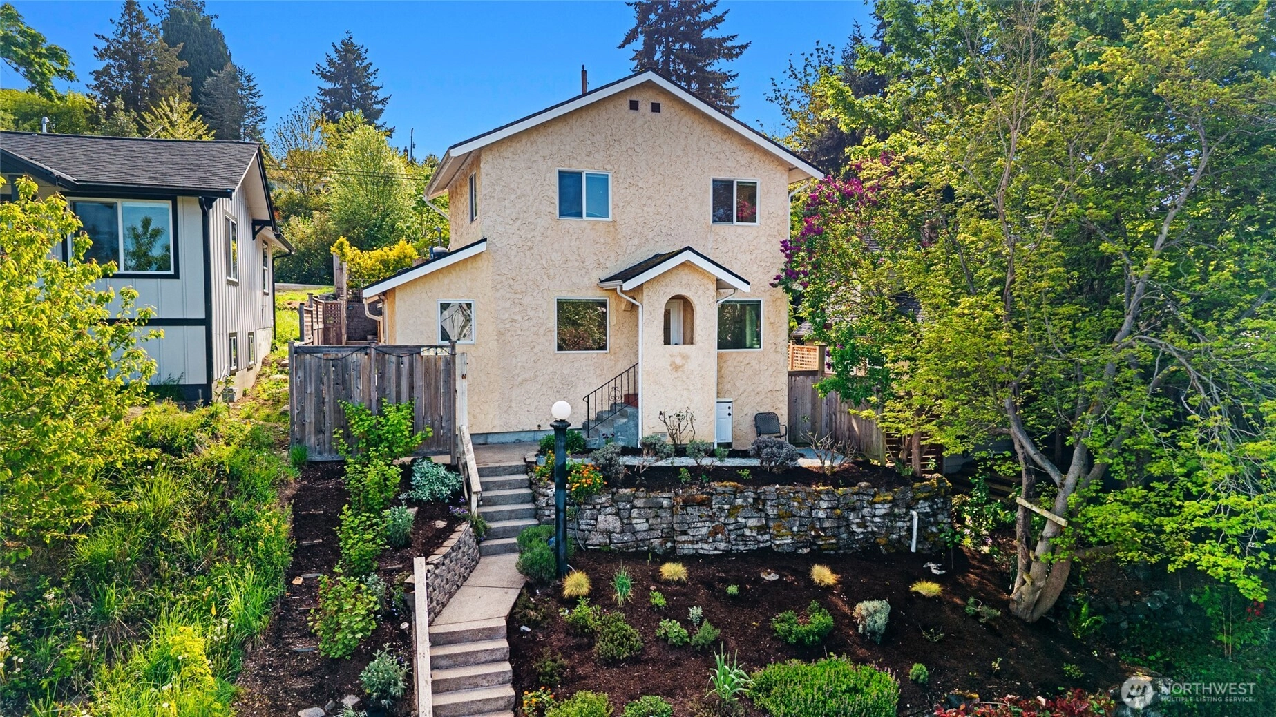 5620 38th Ave SW Seattle WA 98126