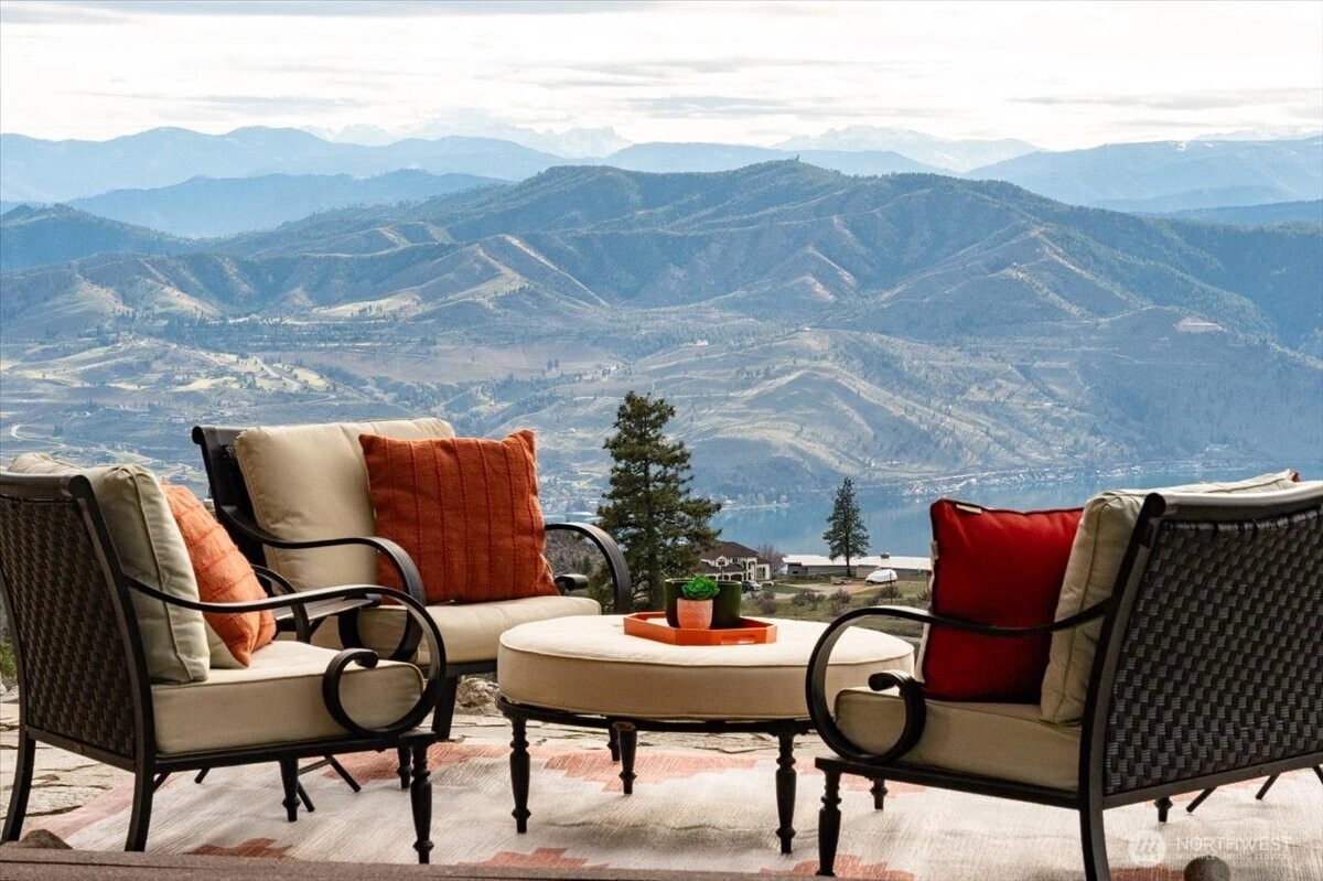 95 Horizon Ln Chelan WA 98816