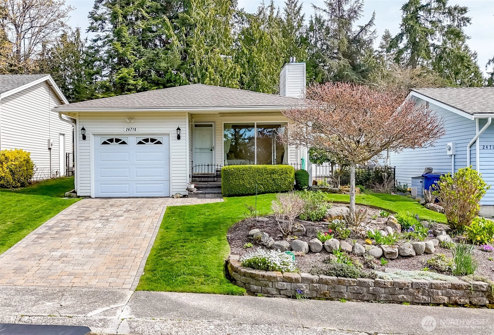 24710 11th Ave S Des Moines WA 98198