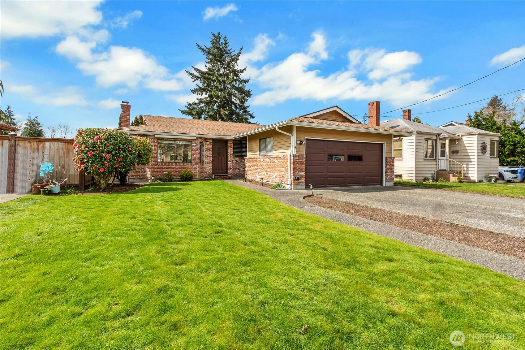 314 Alder Ave Sumner WA 98390