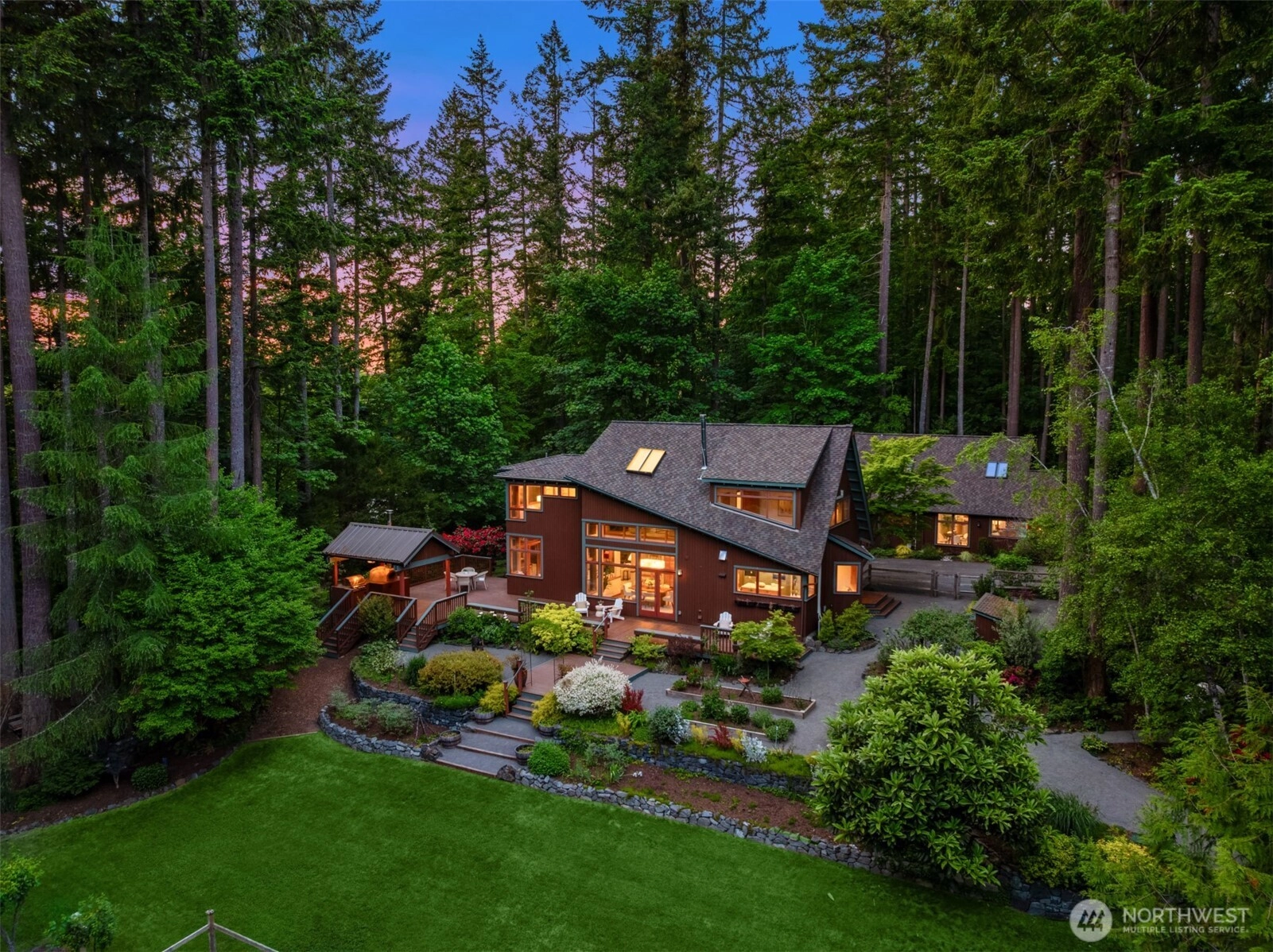 6900 NE Dolphin Dr Bainbridge Island WA 98110