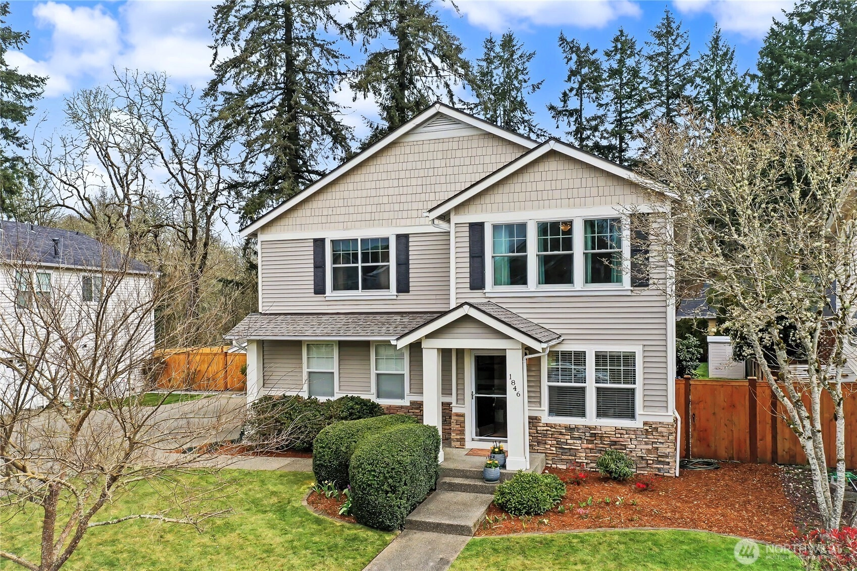 1846 Fisher St DuPont WA 98327