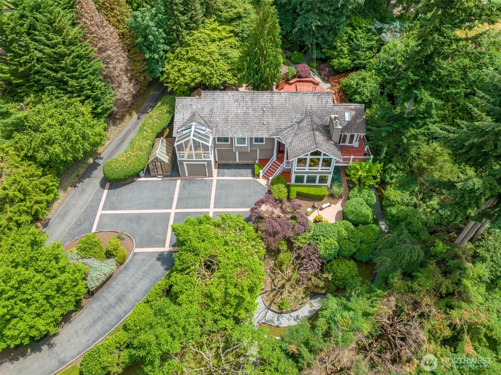 2668 E Lake Sammamish Pkwy NE Sammamish WA 98074