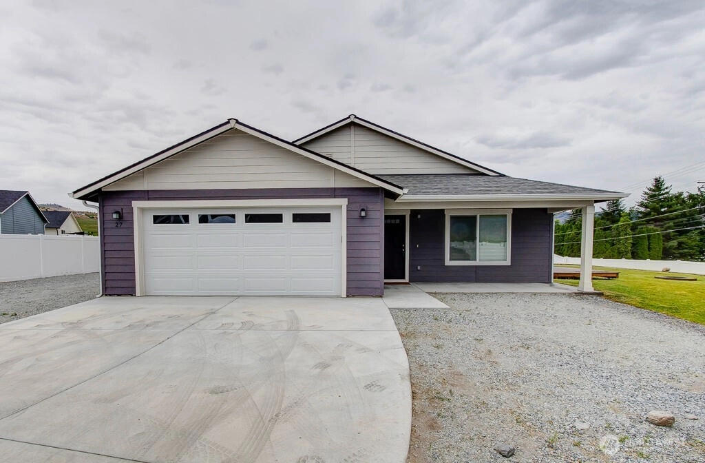 27 Jonagold Ln Manson WA 98831