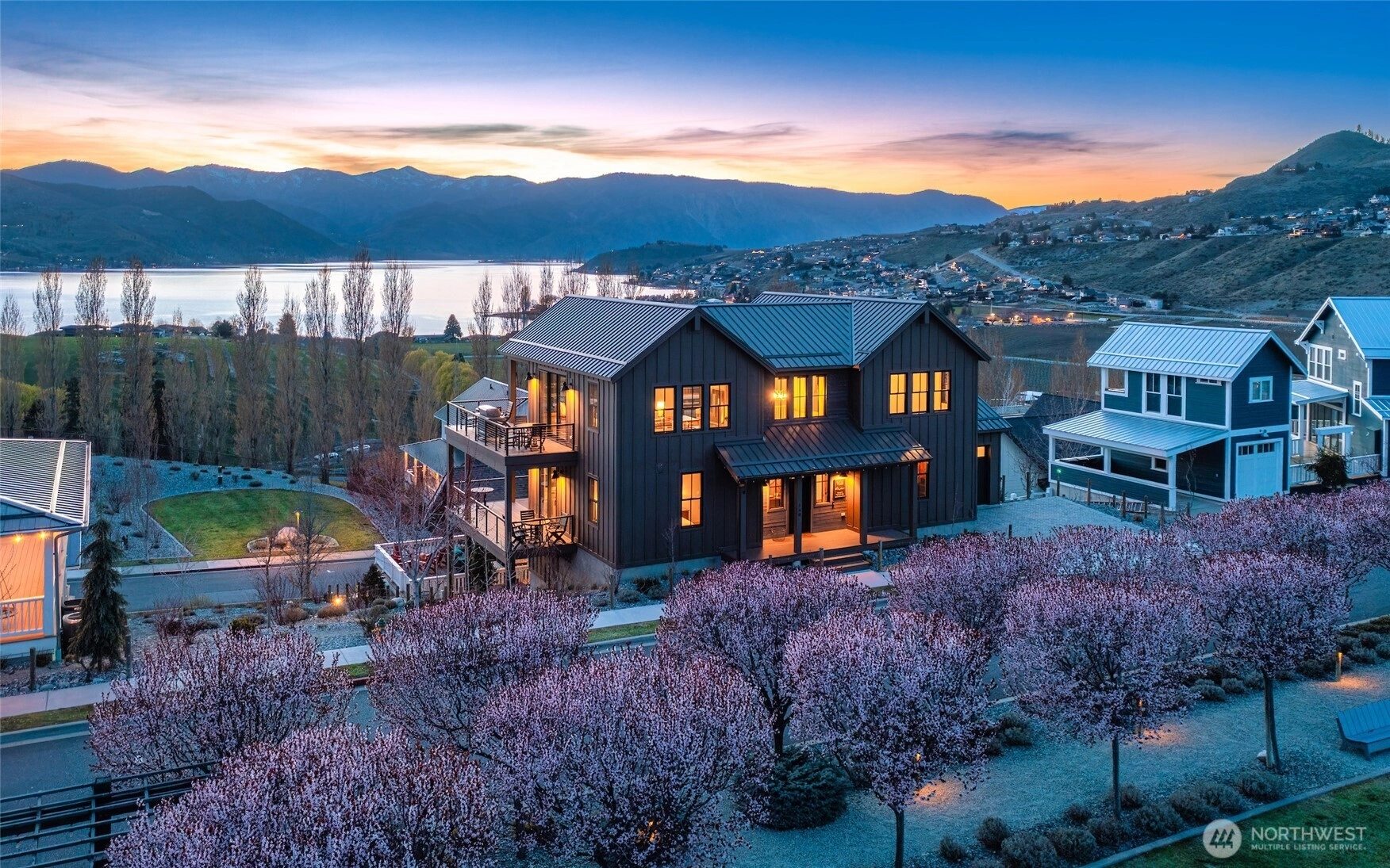 168 Jackrabbit Ln Chelan WA 98816