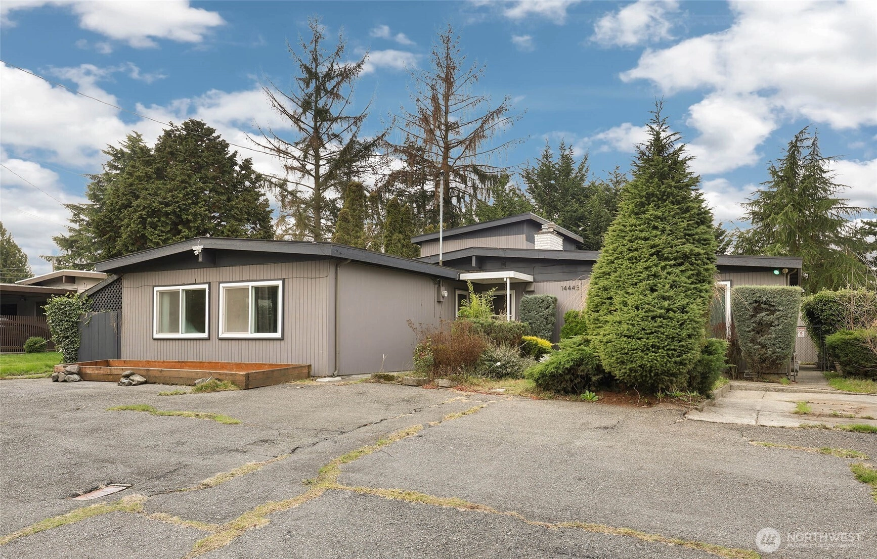 14445 26th Ave S SeaTac WA 98168