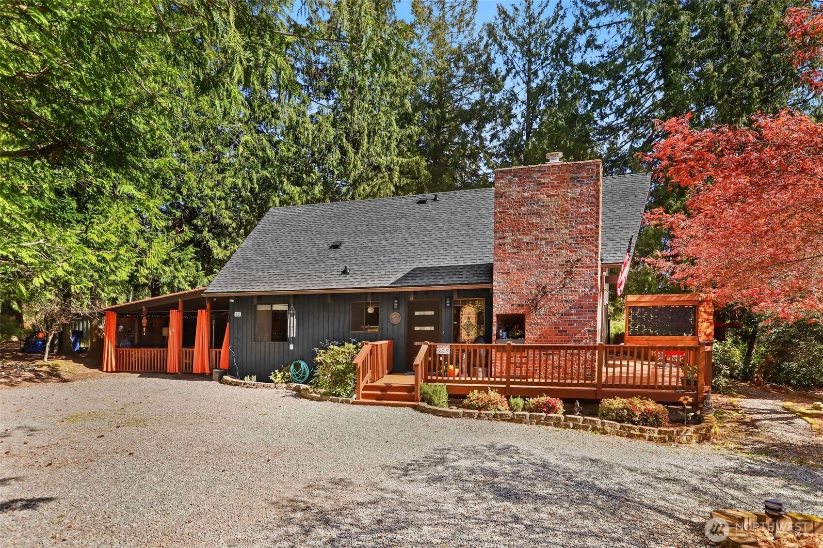 312 Willapa Pl La Conner WA 98257