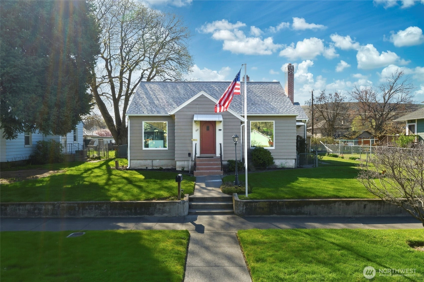 117 W Richmond Ave Unit  Dayton WA 99328