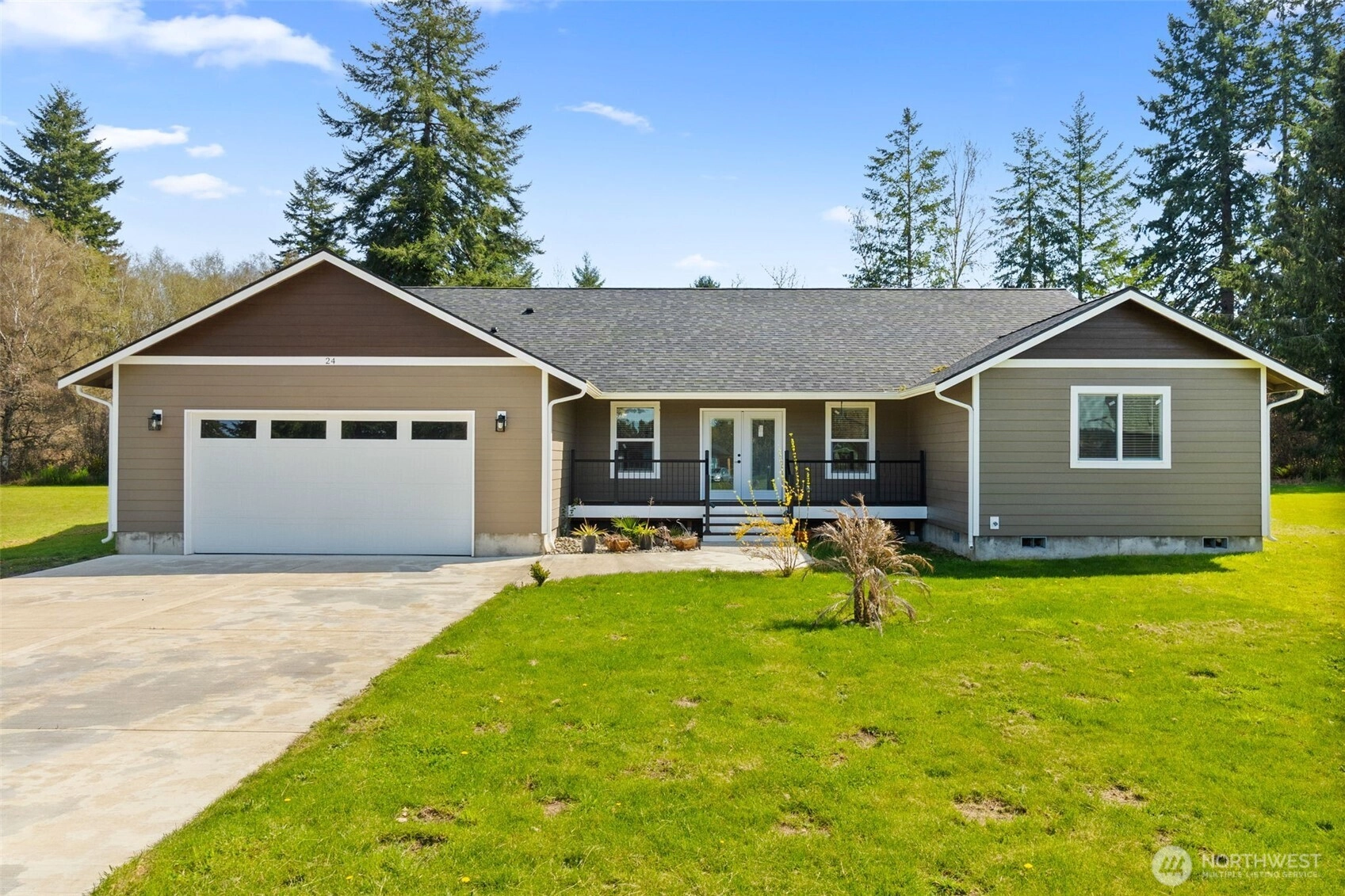 24 Hurd Rd Unit  Elma WA 98541