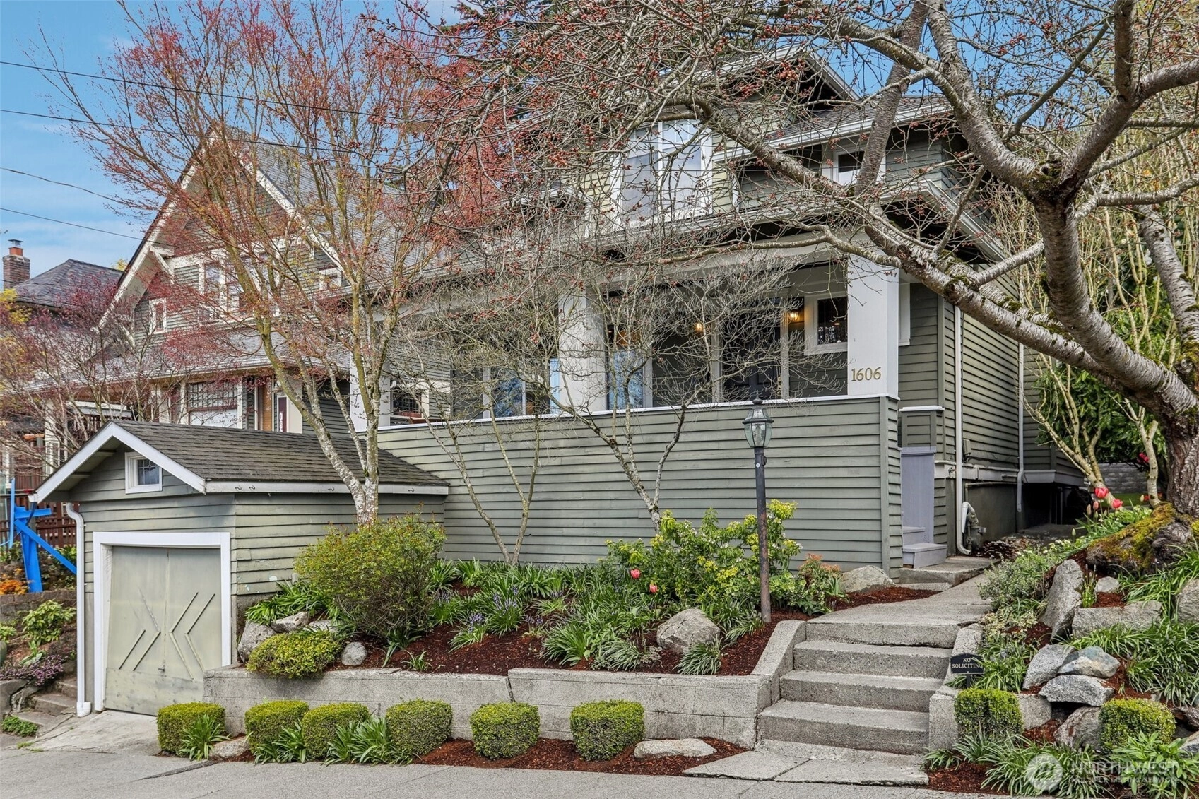 1606 33rd Ave Seattle WA 98122