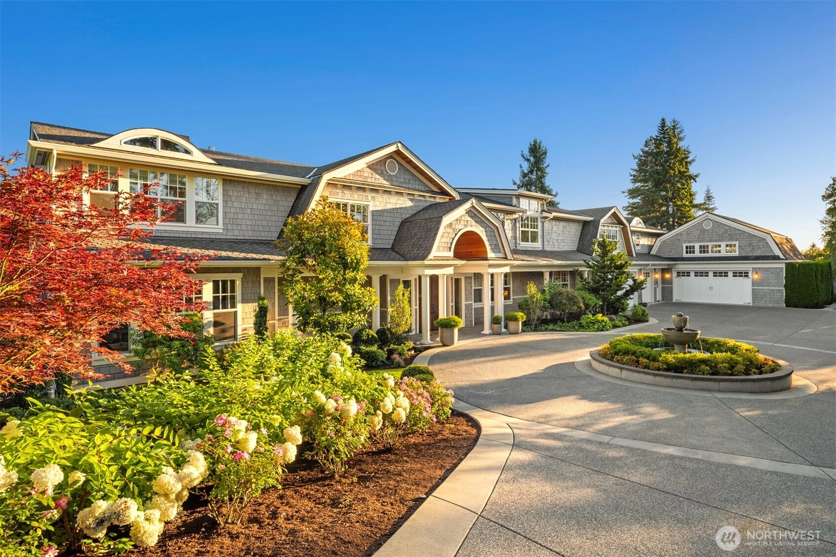 3183 95th Pl NE Clyde Hill WA 98004