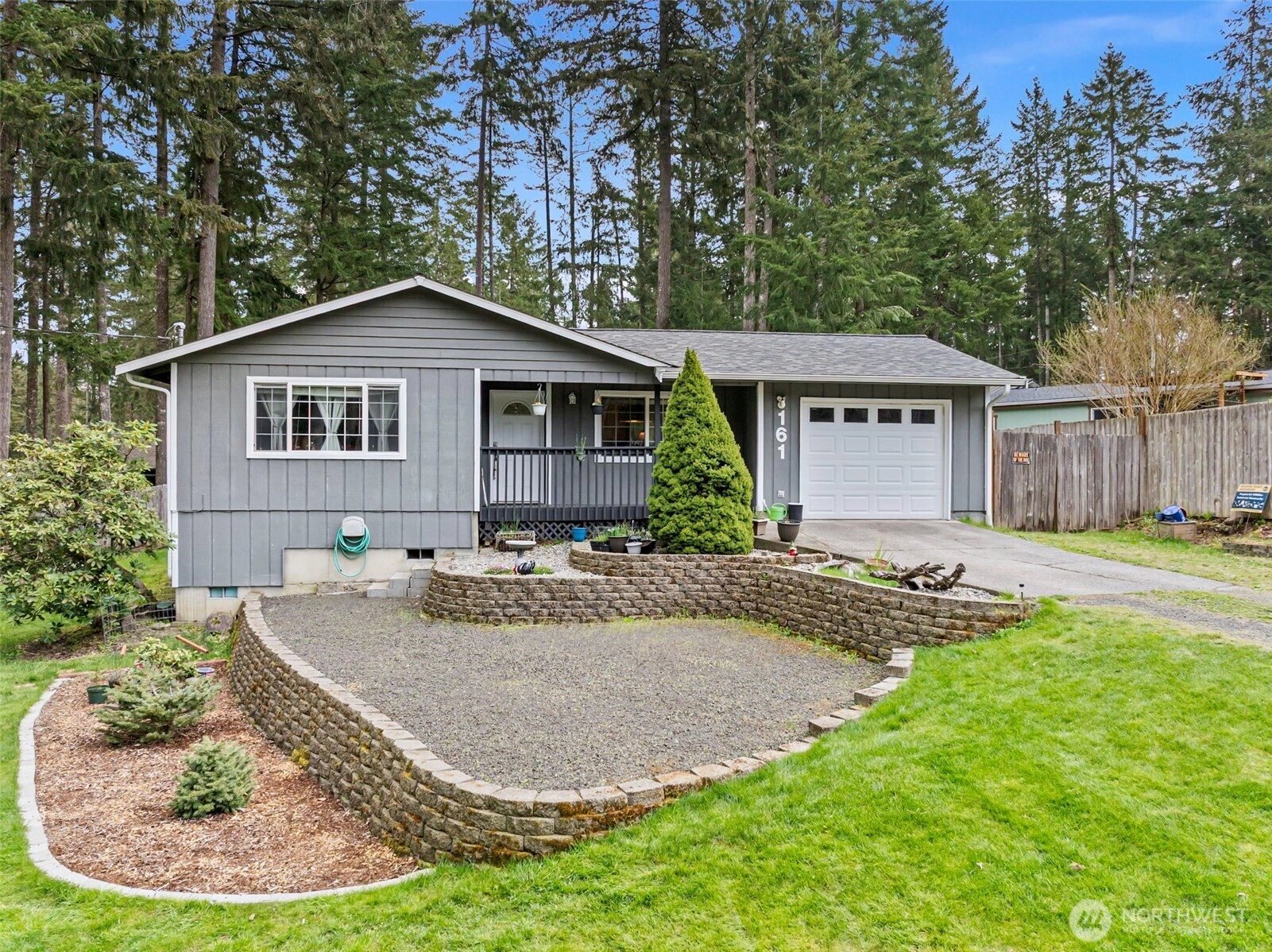 161 E Barnsby Pl Shelton WA 98584
