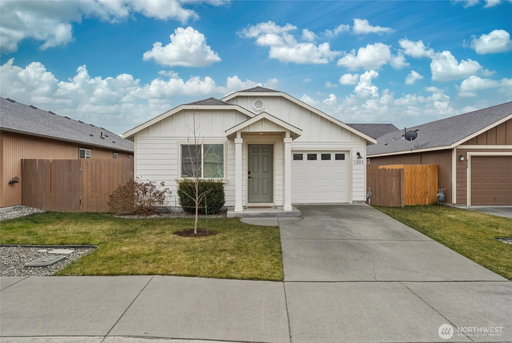 1203 SW Carver St College Place WA 99324