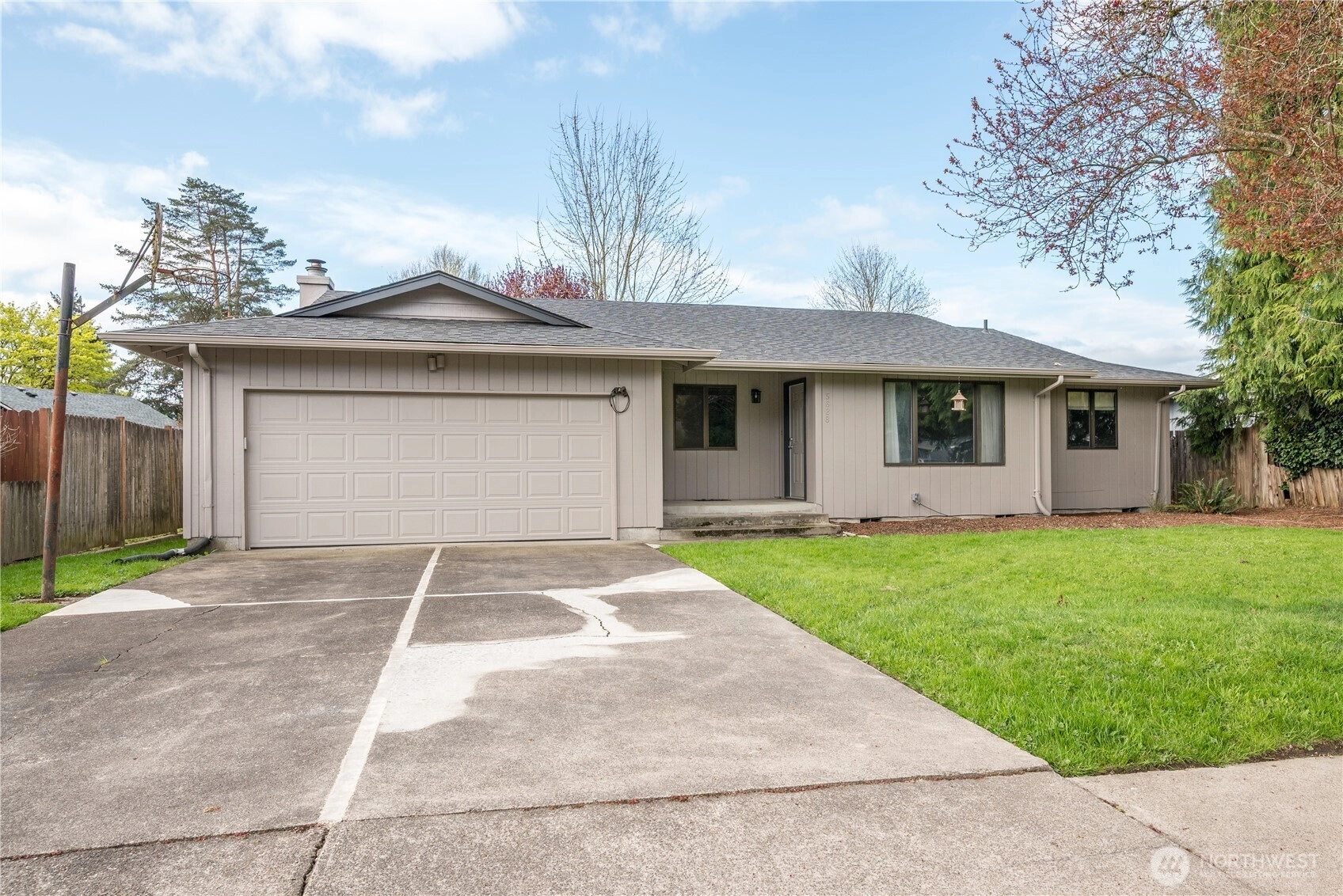 5628 Finch Dr Longview WA 98632