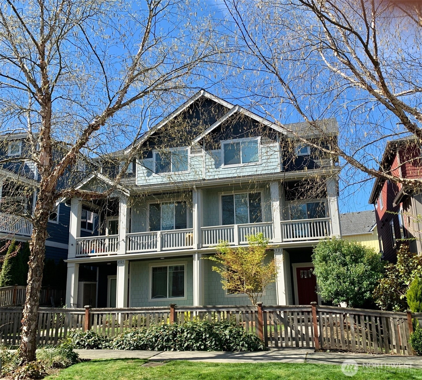 6521 31st Ave SW Unit  Seattle WA 98126