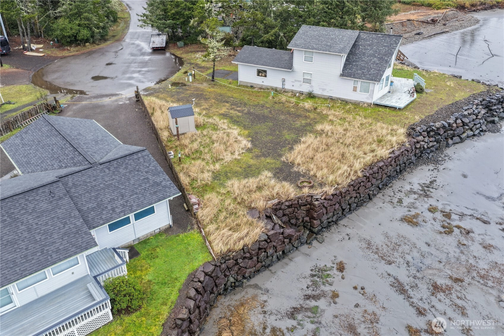 742 Penninsula Ct SE Ocean Shores WA 98569