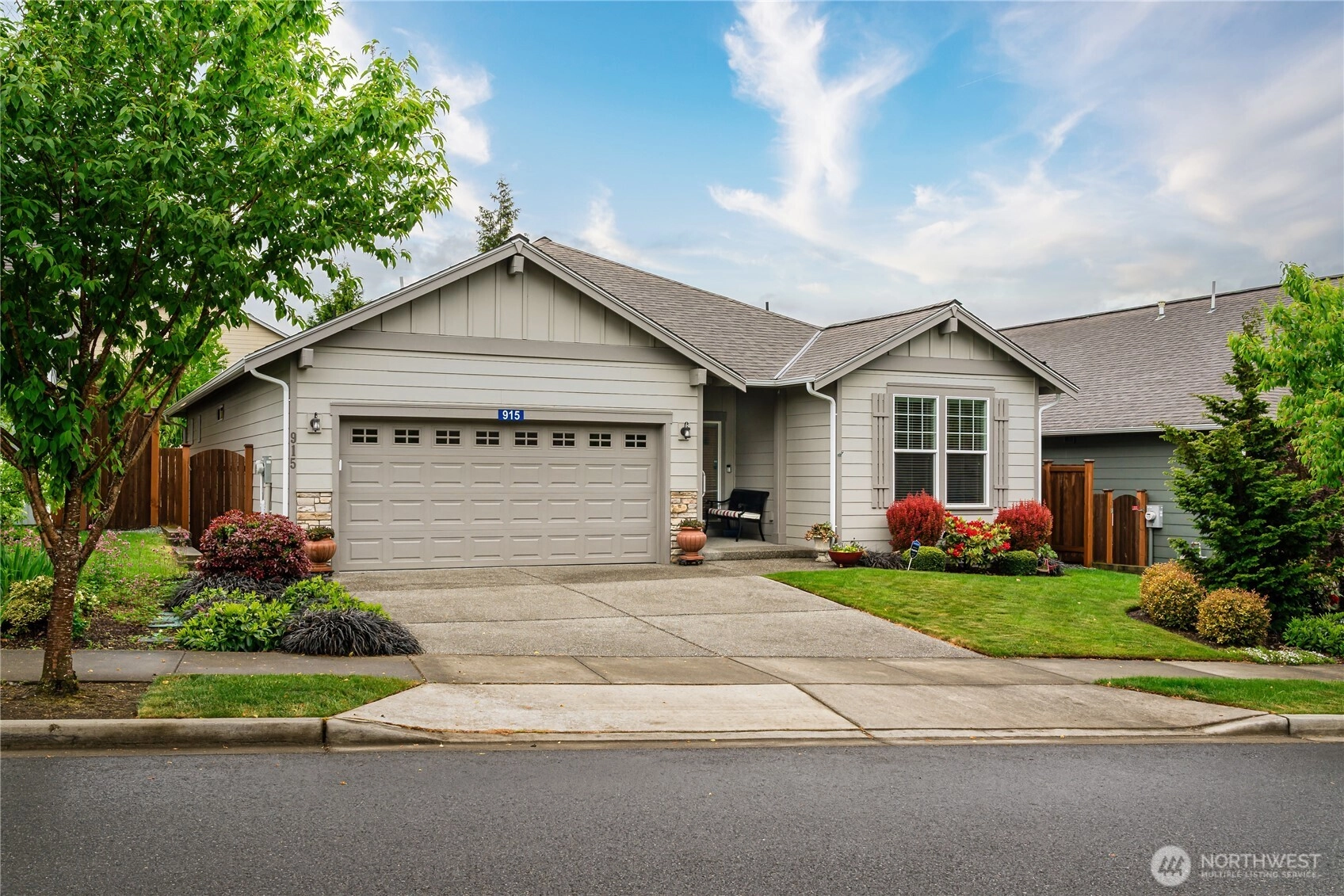 915 Alpine View Dr Unit  Mount Vernon WA 98274