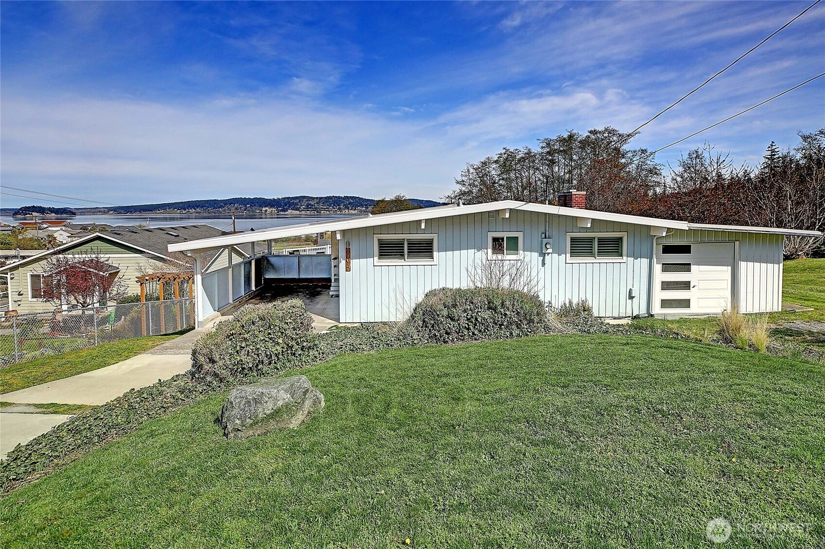 804 Sandstone Ln Camano Island WA 98282
