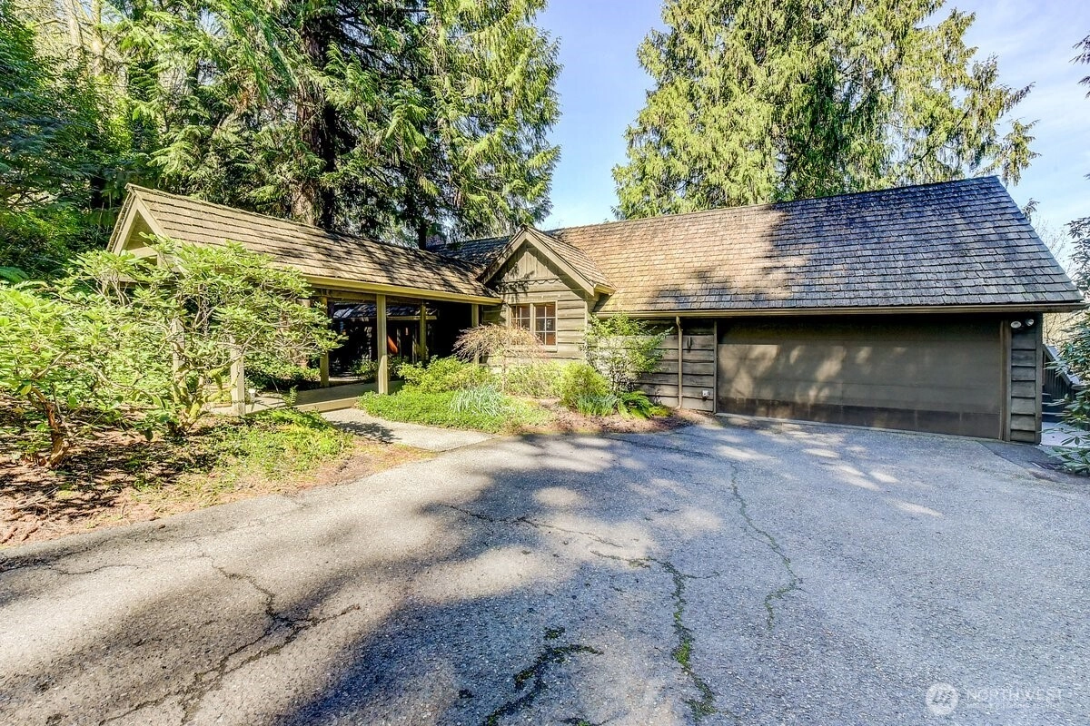 7802 NE 170th St Kenmore WA 98028