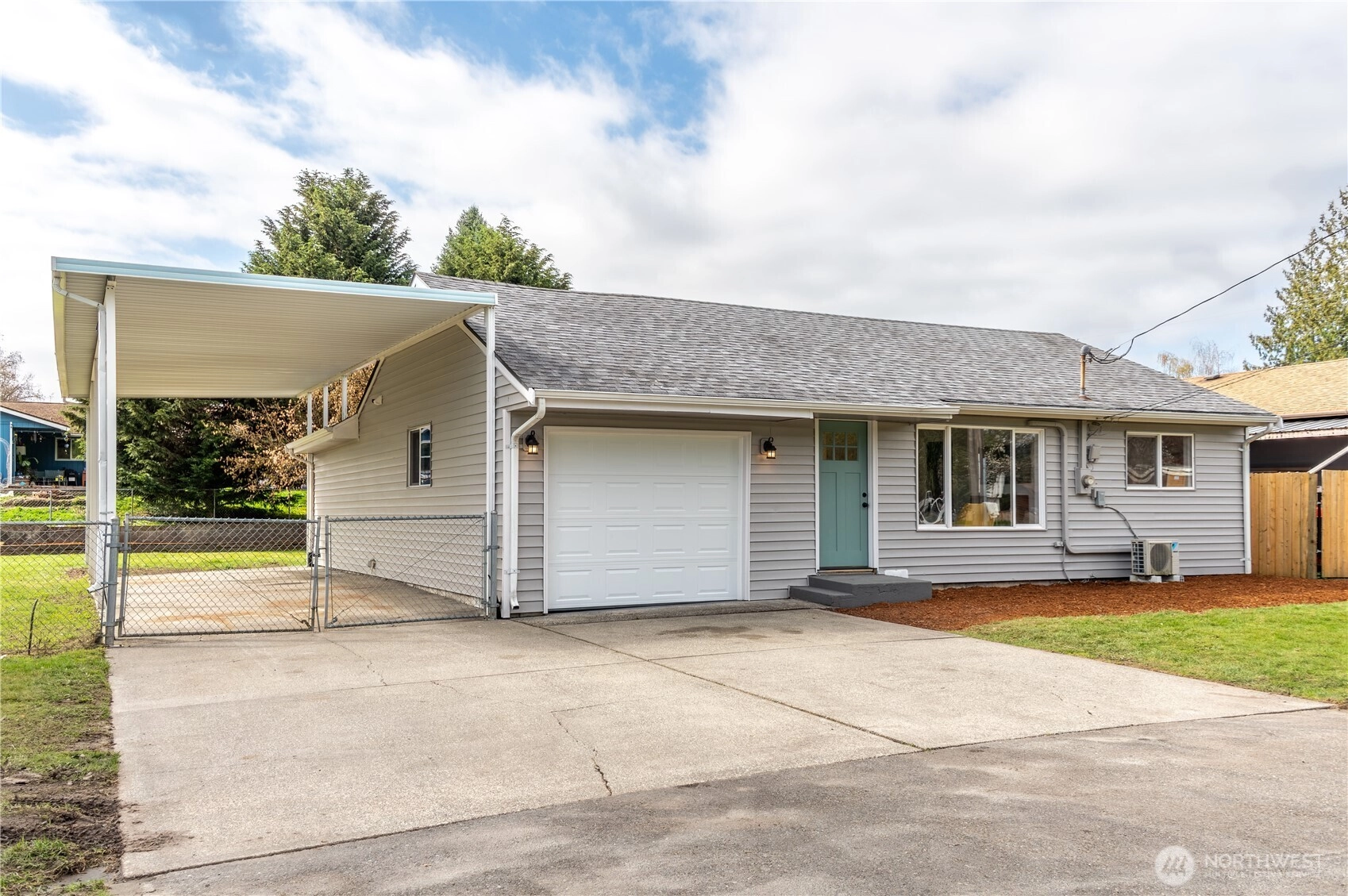 1005 Emerald St Milton WA 98354