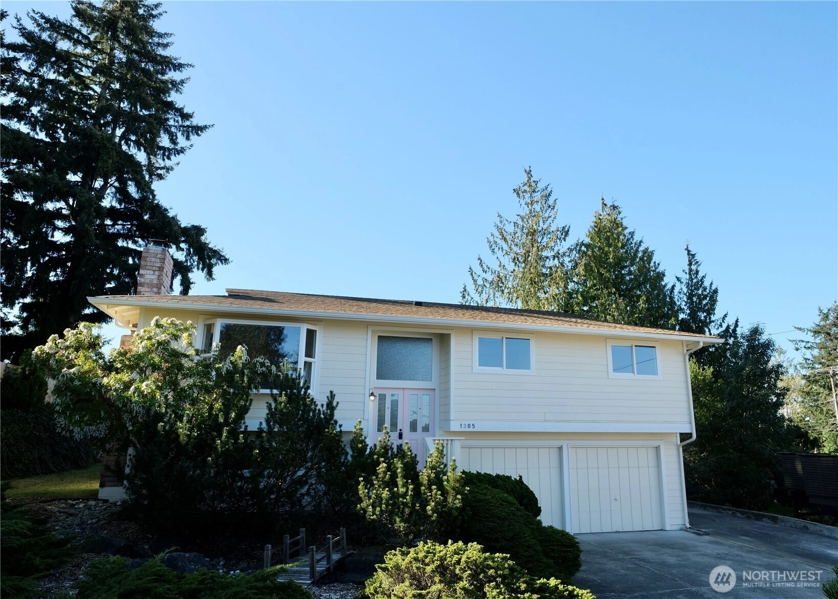 1305 Hollis St Bremerton WA 98310
