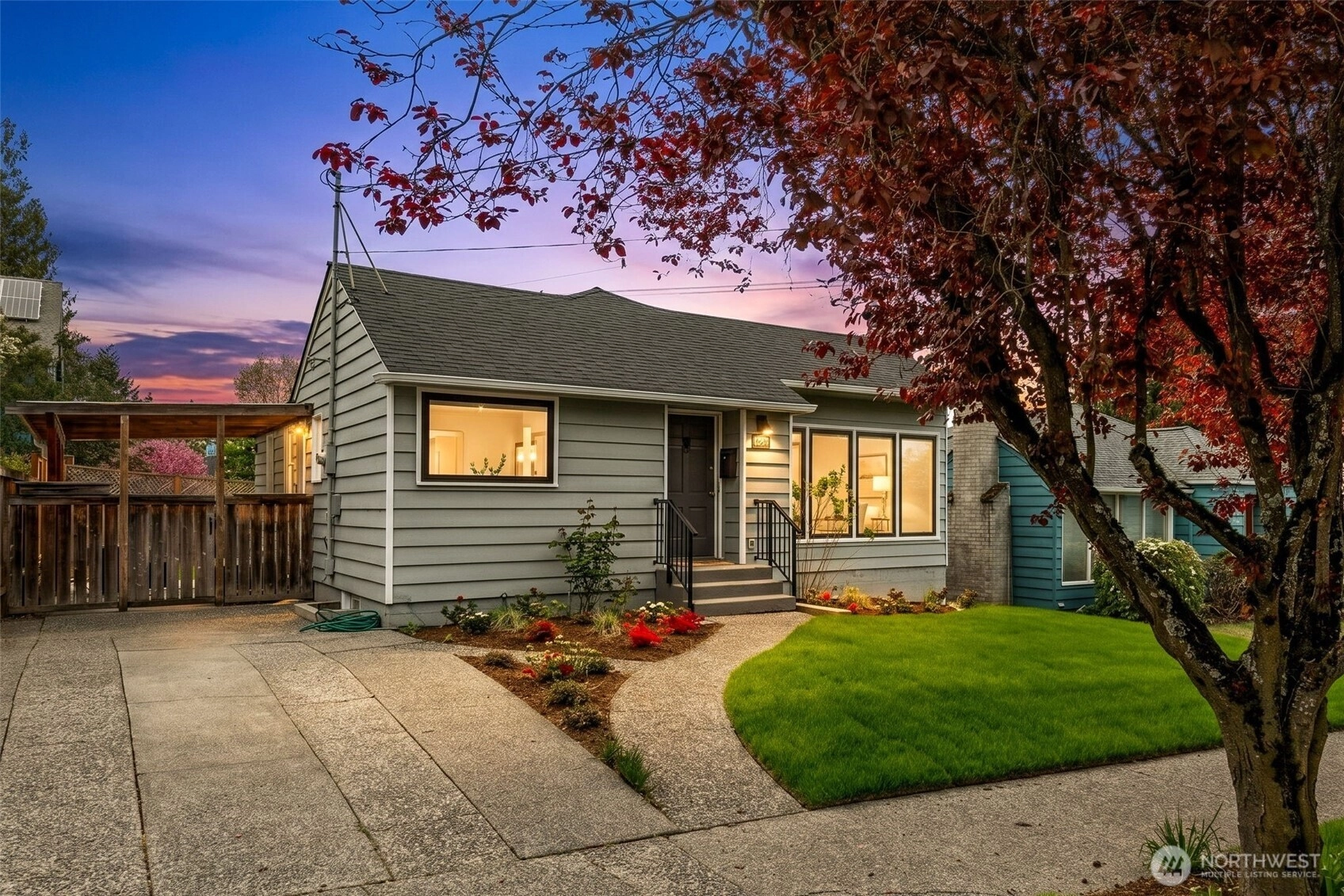 4754 35th Ave NE Unit  Seattle WA 98105