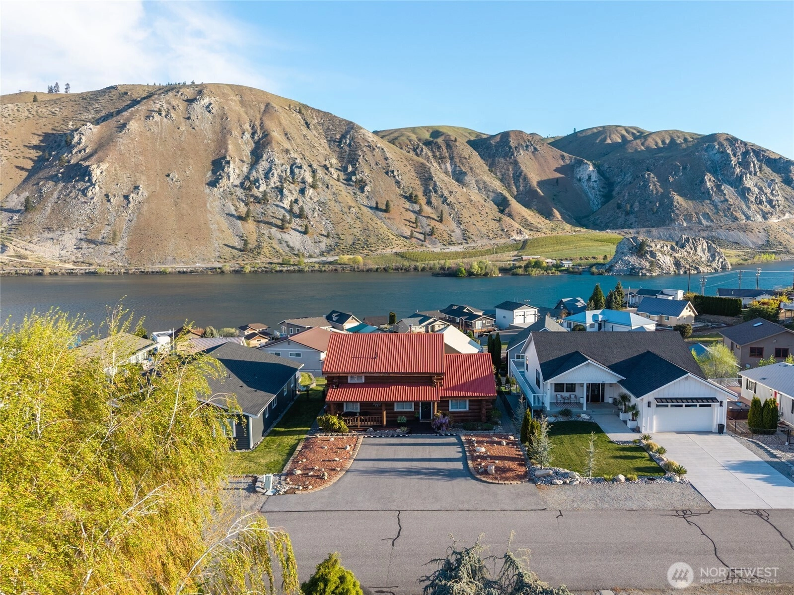 215 W Marine View Pl Unit  Orondo WA 98843