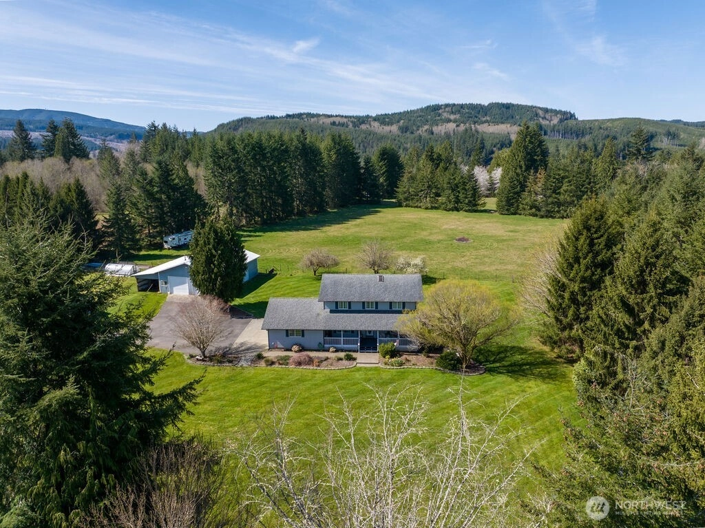 34 S Mountain View Ln Elma WA 98541