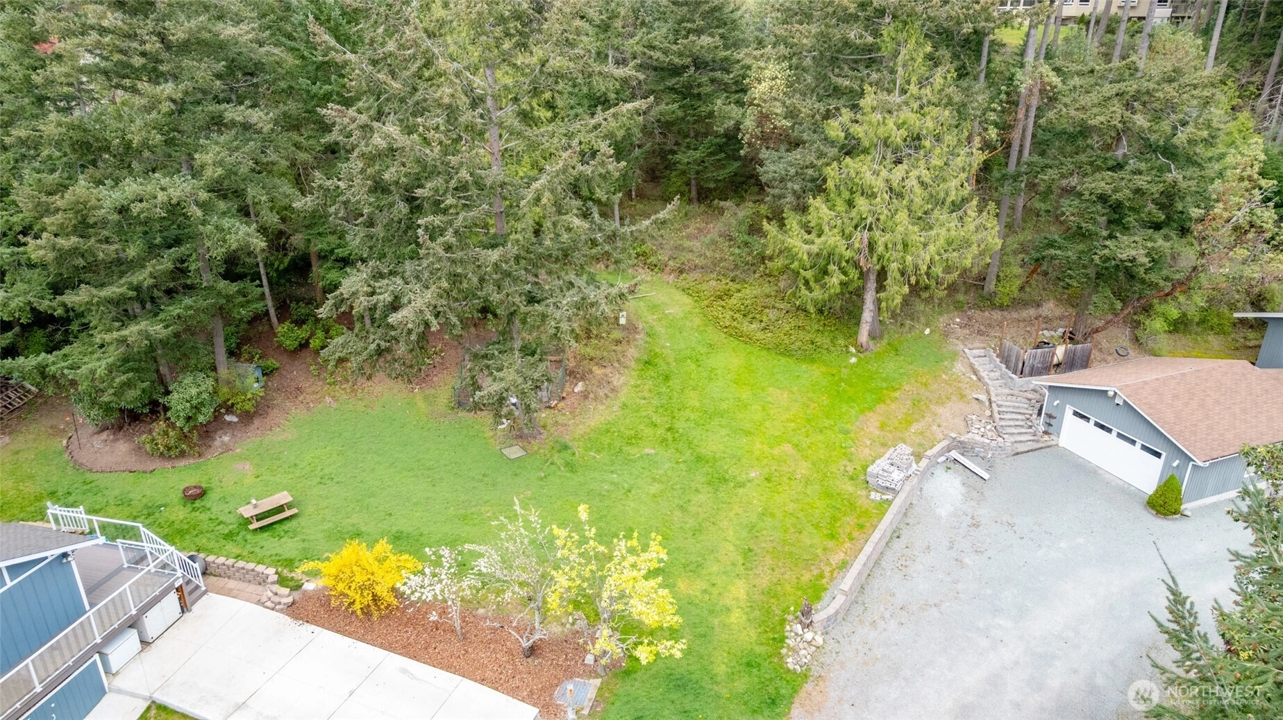 689 Sitka Pl Unit  La Conner WA 98257