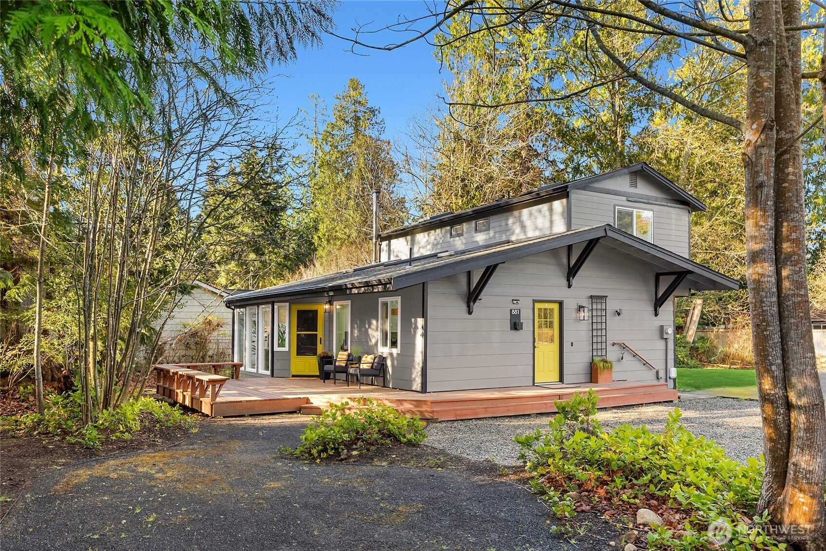 881 Park Ave NE Unit  Bainbridge Island WA 98110
