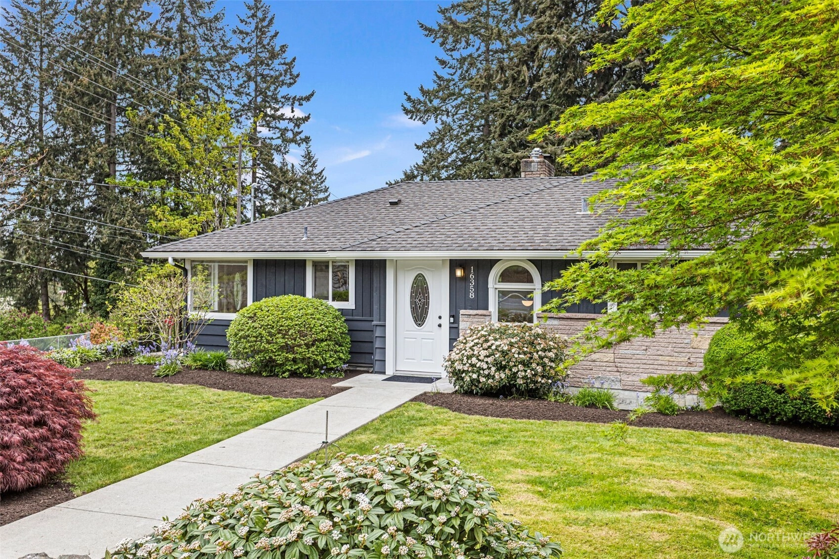 16358 Ashworth Ave N Shoreline WA 98133