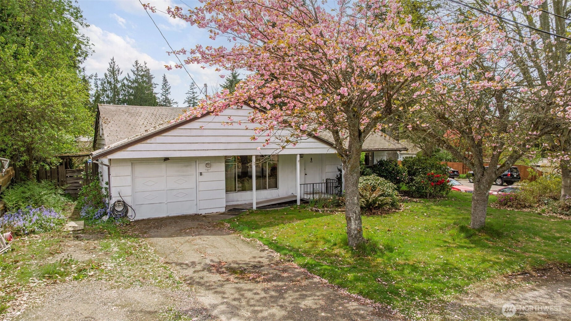 1305 N 171st St Shoreline WA 98133