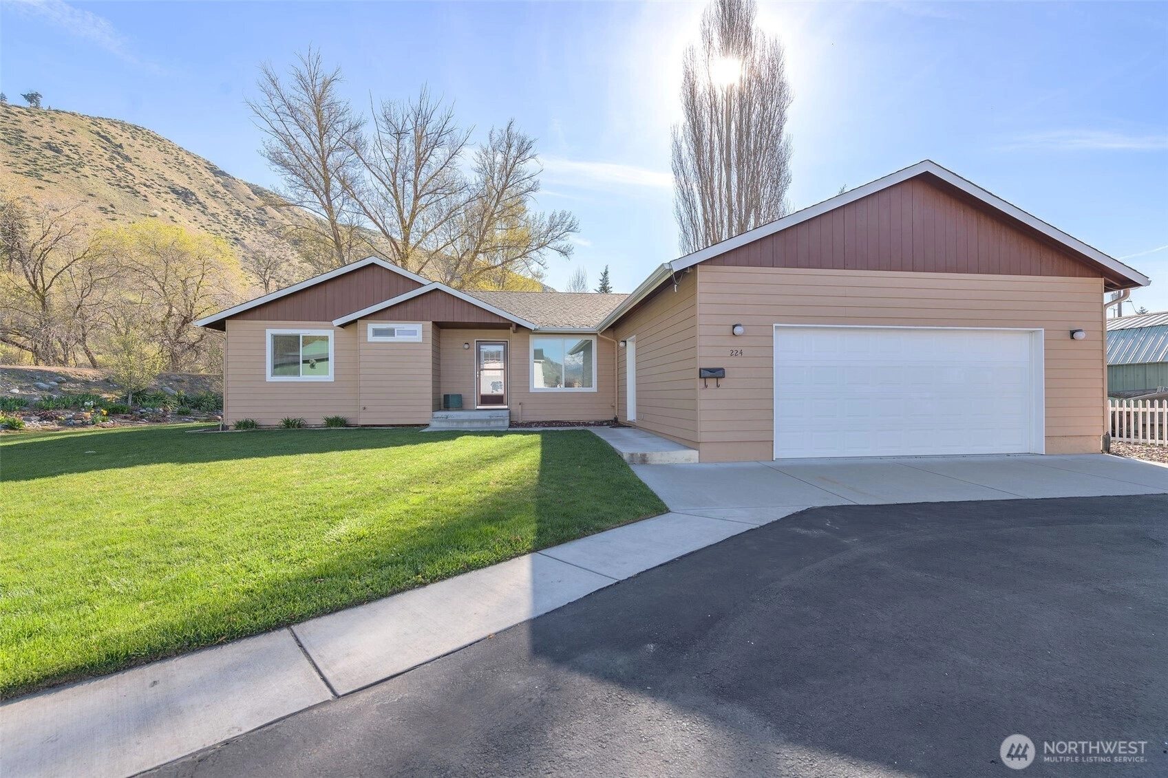 224 Vine St Unit  Cashmere WA 98815